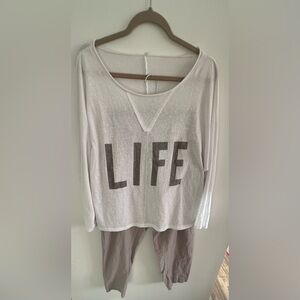 Super cute set harem pants, oversized, long sleeve top. Size L